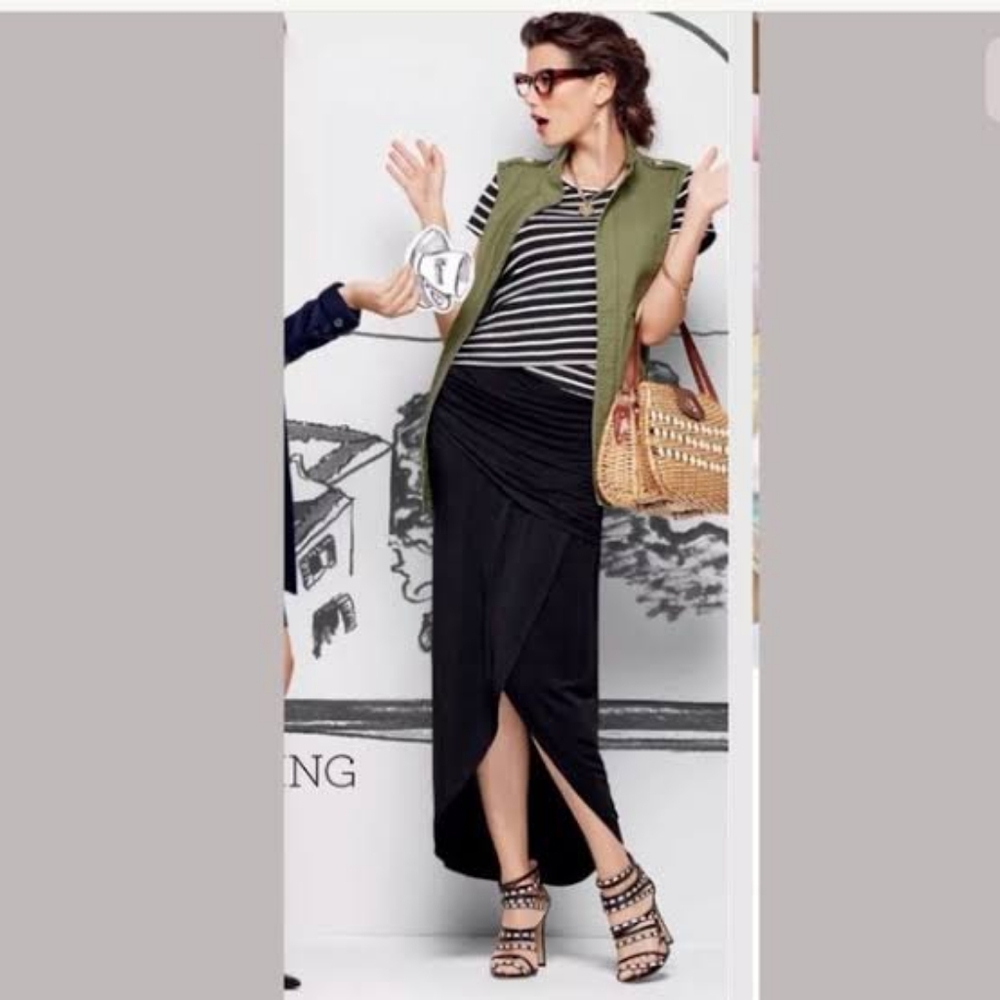 Cabi Medium Black Run Around Skirt